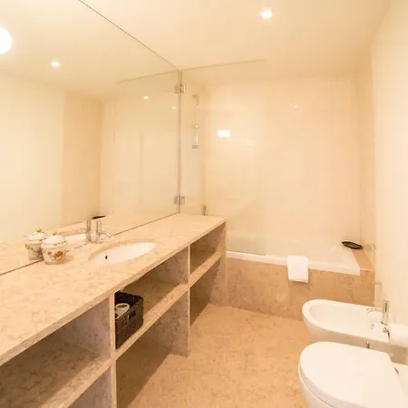 Flh Principe Real With View * Лиссабон